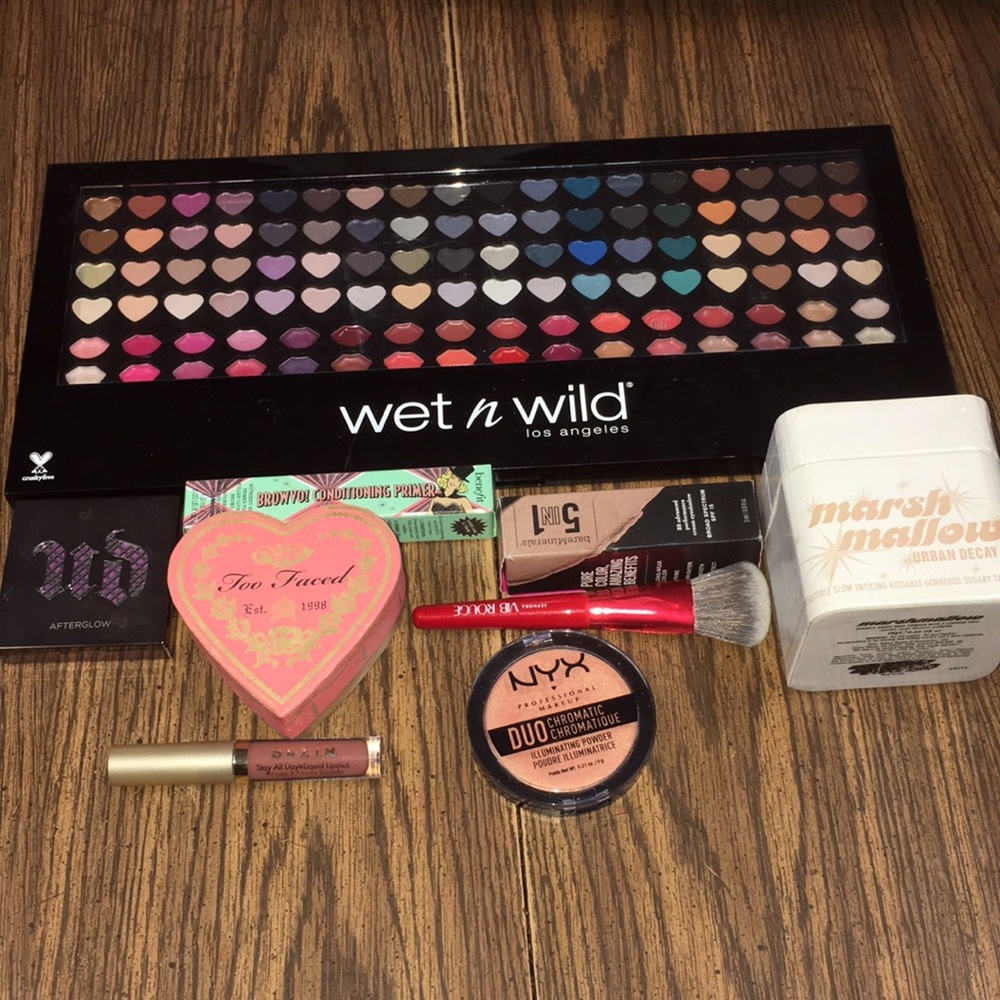 For TradeMakeup bundle